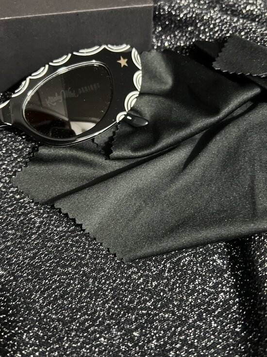 Goth Luna Kitschy Witch Sunglasses main image 3